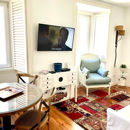 Bright And Spacious Three Bedroom Apt In The Heart Of Lisbon Exterior photo