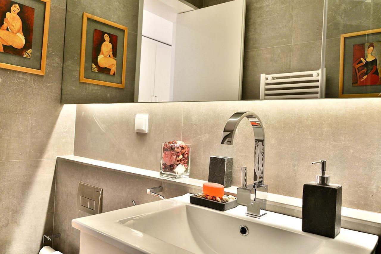Bright And Spacious Three Bedroom Apt In The Heart Of Lisbon Exterior photo